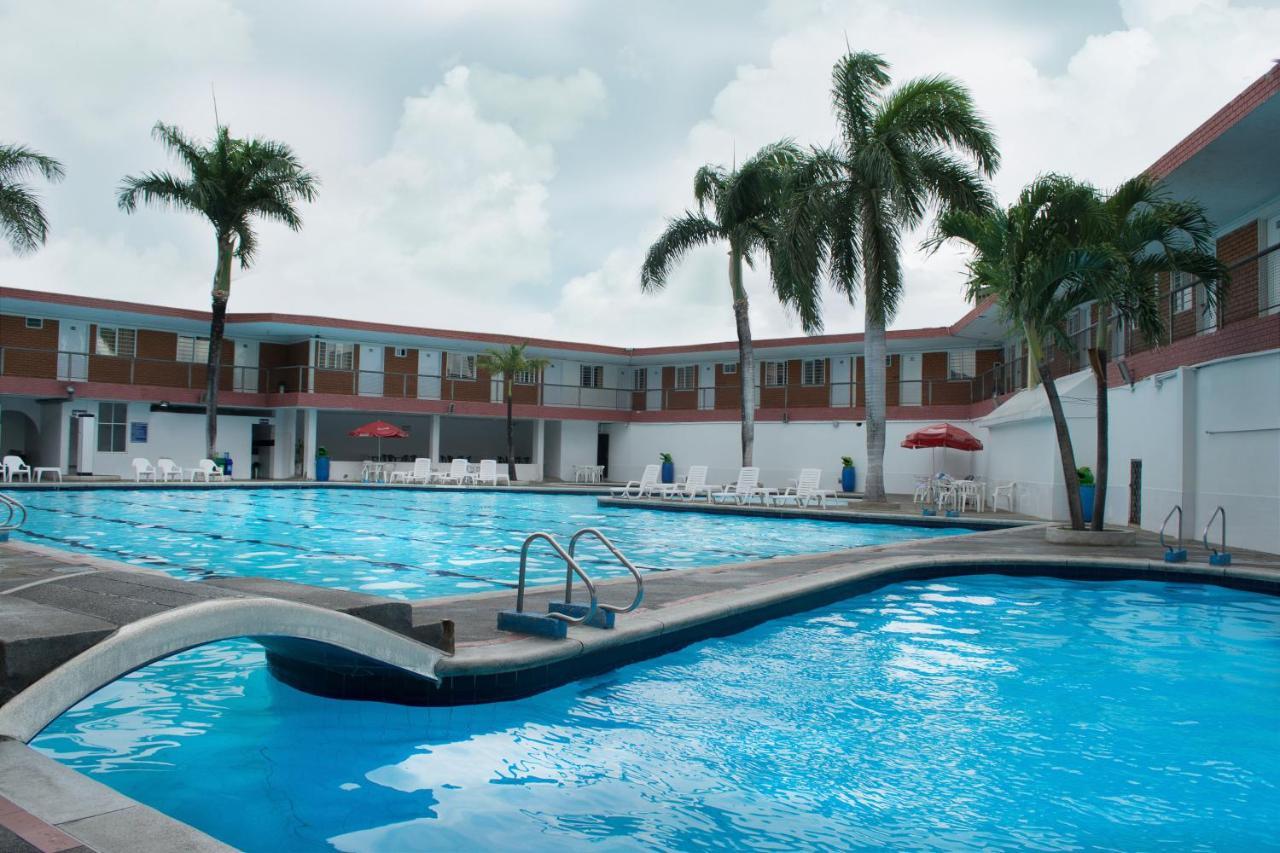 Hotel La Luna Santiago de Cali Экстерьер фото