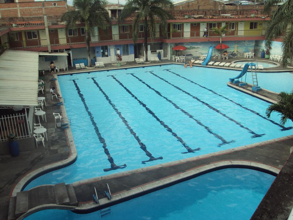 Hotel La Luna Santiago de Cali Экстерьер фото